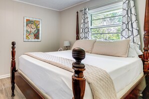 3 habitaciones, cuna de viaje, acceso a internet y ropa de cama
