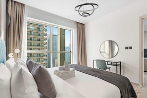 1 bedroom, desk, iron/ironing board, WiFi