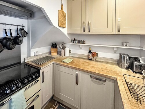 2 bedroom accommodation in Whitstable