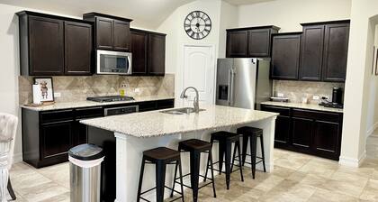 NEW! Modern Farmhouse Retreat in the Heart of Little Elm – 3BR/2BA