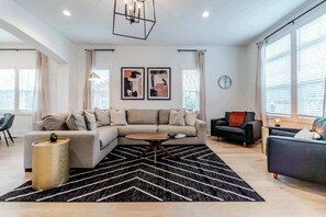 TV, offices - New Listing! 3BR w/ King Suite & Fenced in Yard (Charlotte)