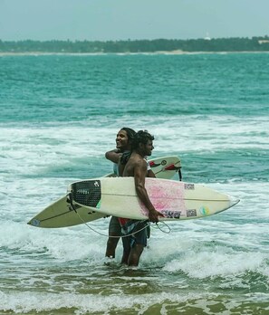 Surfing/boogie boarding - Hmc Leisure Villa Dewundara (matara)