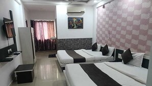 Phòng đôi hoặc 2 giường đơn Deluxe, quang cảnh thành phố