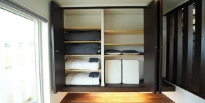 Villa, 4 Bedrooms, Non Smoking, Sea View | Free WiFi, bed sheets