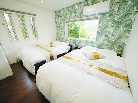 Villa, 4 Bedrooms, Non Smoking, Sea View | Free WiFi, bed sheets