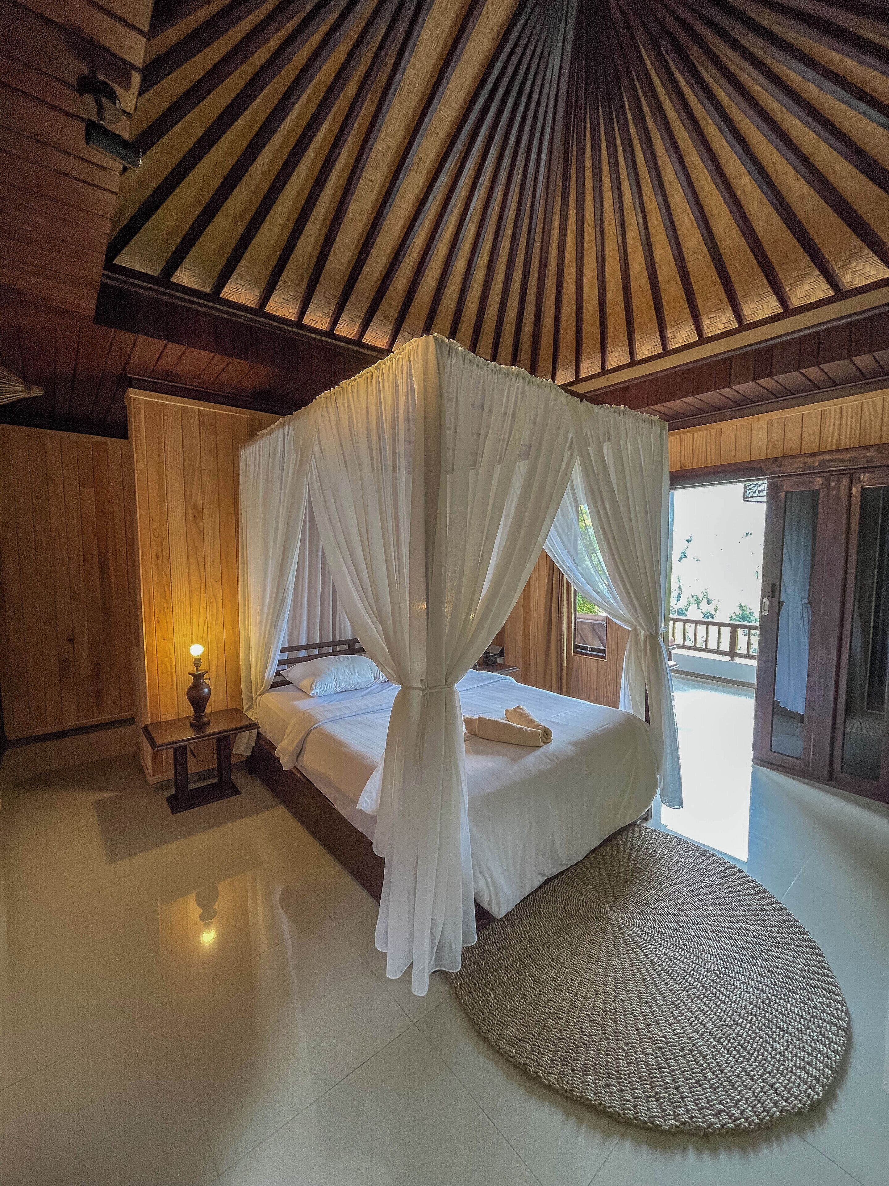 디럭스 더블룸, 발코니, 산 전망 | 책상, 무료 WiFi