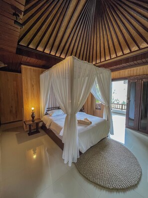 Habitació doble Deluxe, balcó, vistes a la muntanya | Escriptori i wifi gratuïta