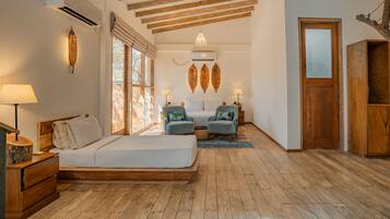 Executive-huvila, 2 makuuhuonetta, yksityinen uima-allas | Minibaari (osa tuotteista ilmaisia), tallelokero huoneessa