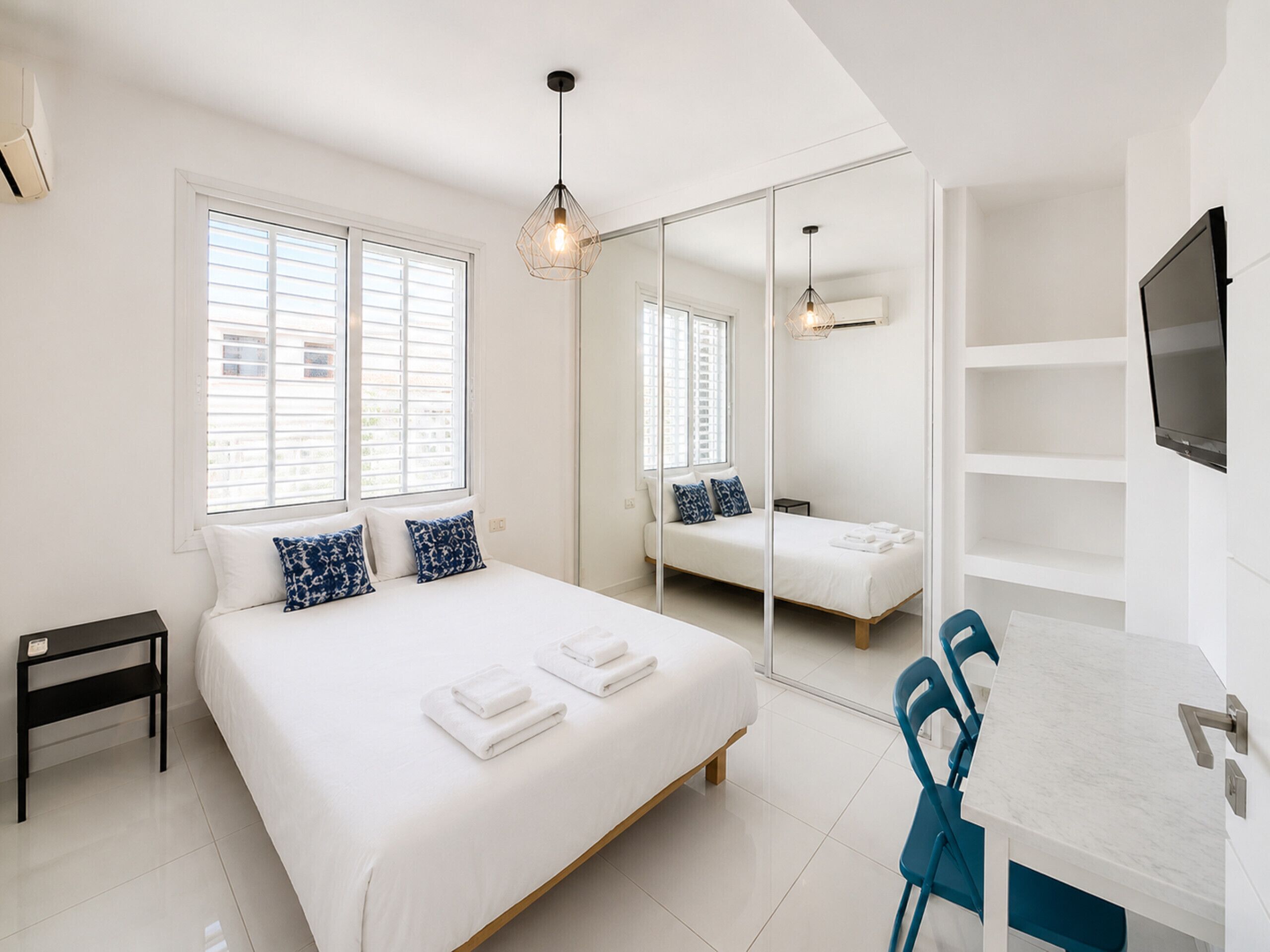 3 chambres, fer et planche à repasser, accès au Wi-Fi (inclus)