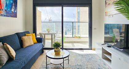 MAMAD Family Friendly New Condo by FeelHome