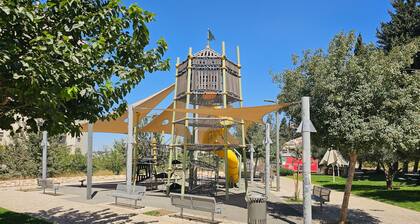 MAMAD Family Friendly New Condo by FeelHome