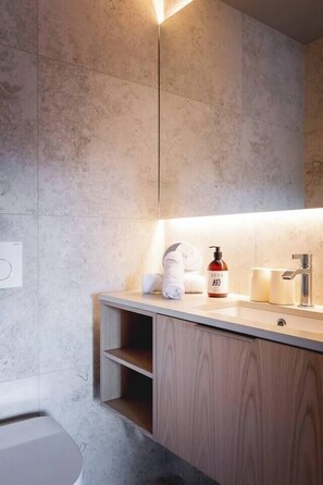 مجففات شعر، مناشف