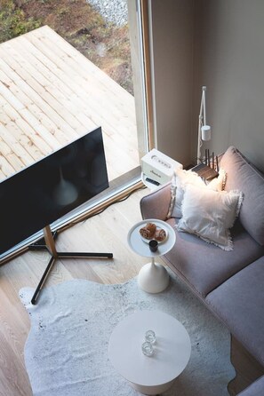 Televisión, chimenea