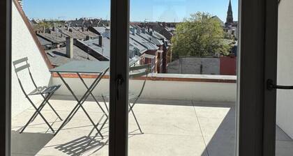 EngelHaus*Dreamlike attic apartment for 2, near main station