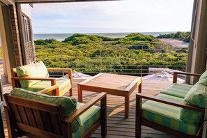 Property grounds - Coastal Cove (De Kelders)