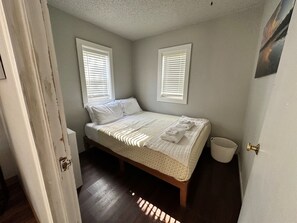 2 bedrooms, free WiFi, bed sheets