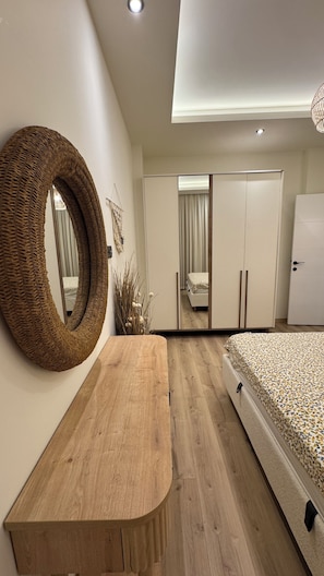 1 bedroom, iron/ironing board, free WiFi