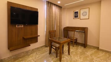 Business Studio | Room amenity