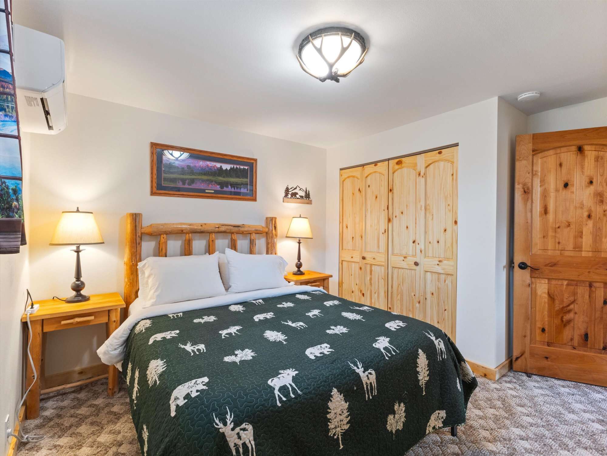 2 Schlafzimmer, Schreibtisch, Bügeleisen/Bügelbrett, WLAN