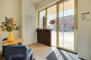 Reception - Duke Studio Hotel ('s-Hertogenbosch)