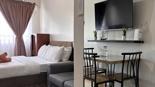 1 chambre, fer et planche à repasser, accès à Internet, literie fournie