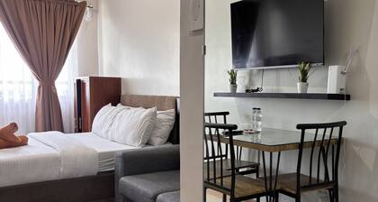 Contemporary City Suite with Relaxing Charm