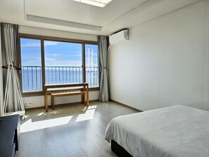 Ocean View Couple Room, 40 square meters | Gratis wi-fi