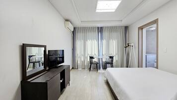 Ocean View Couple Room, 33 square meters | Free WiFi