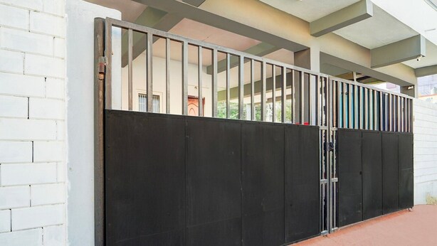 Ảnh chưa phân loại, 1 trong số 23 ảnh, nút