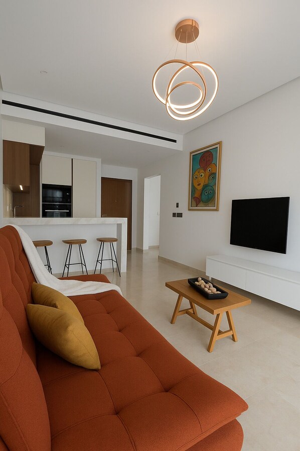 TV - Luxury & Art: Contemporary with Masterpieces (Tunis)