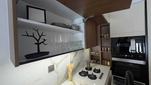 電子レンジ、オーブン、食器洗い機
