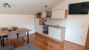 Living room - Kastel Gomilica Cozy and Stylish Apartments Near the Sea - Classic One Bedroom Apartment (Kastela)