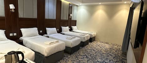 Minibar, in-room safe, soundproofing, free WiFi