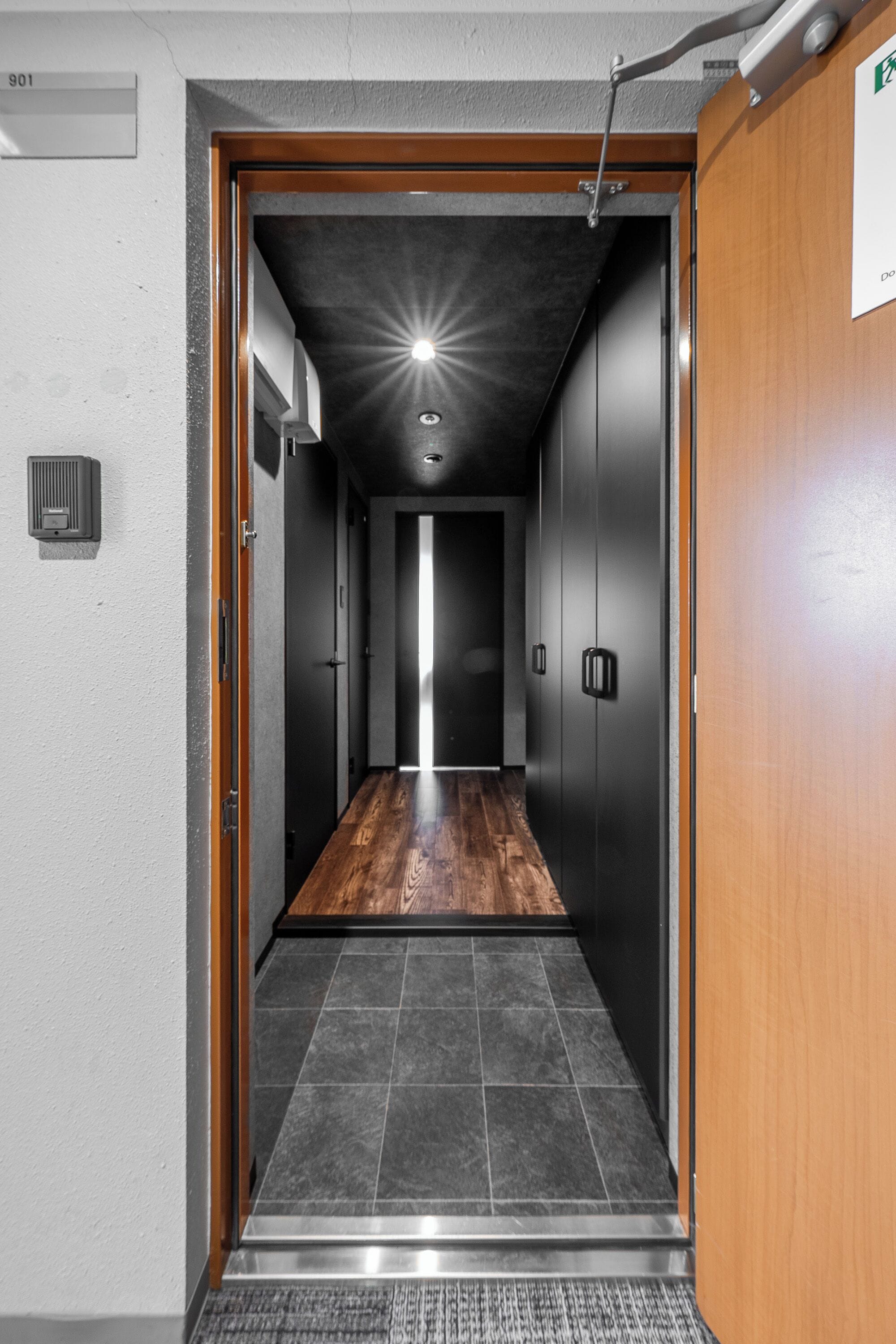 Entrada al alojamiento