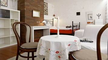 1 Schlafzimmer, Bügeleisen/Bügelbrett, Internetzugang, Bettwäsche