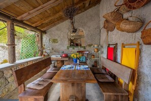 Outdoor dining - Holiday home Dane 22 (Dane)