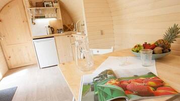 KĂŒhlschrank, Ofen, Herdplatte