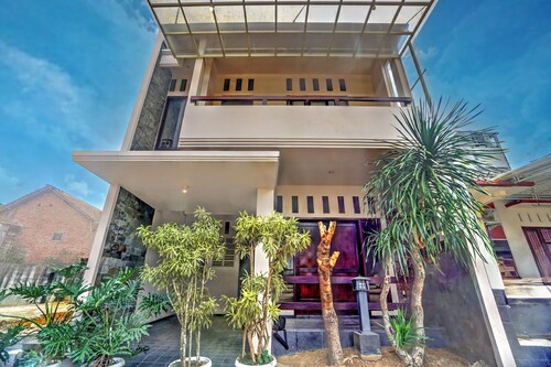 OYO 94769 Griya Djati Syariah 2