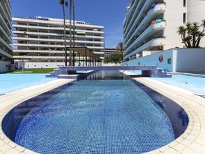 Pool - Riviera Park by Interhome (Salou)