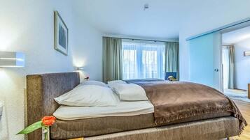 3 bedrooms, free WiFi, bed sheets