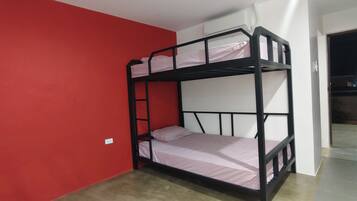 5 Schlafzimmer, Internetzugang, Bettwäsche