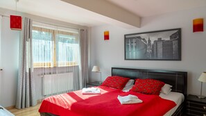 Apartamento (11) | Tabla de planchar con plancha