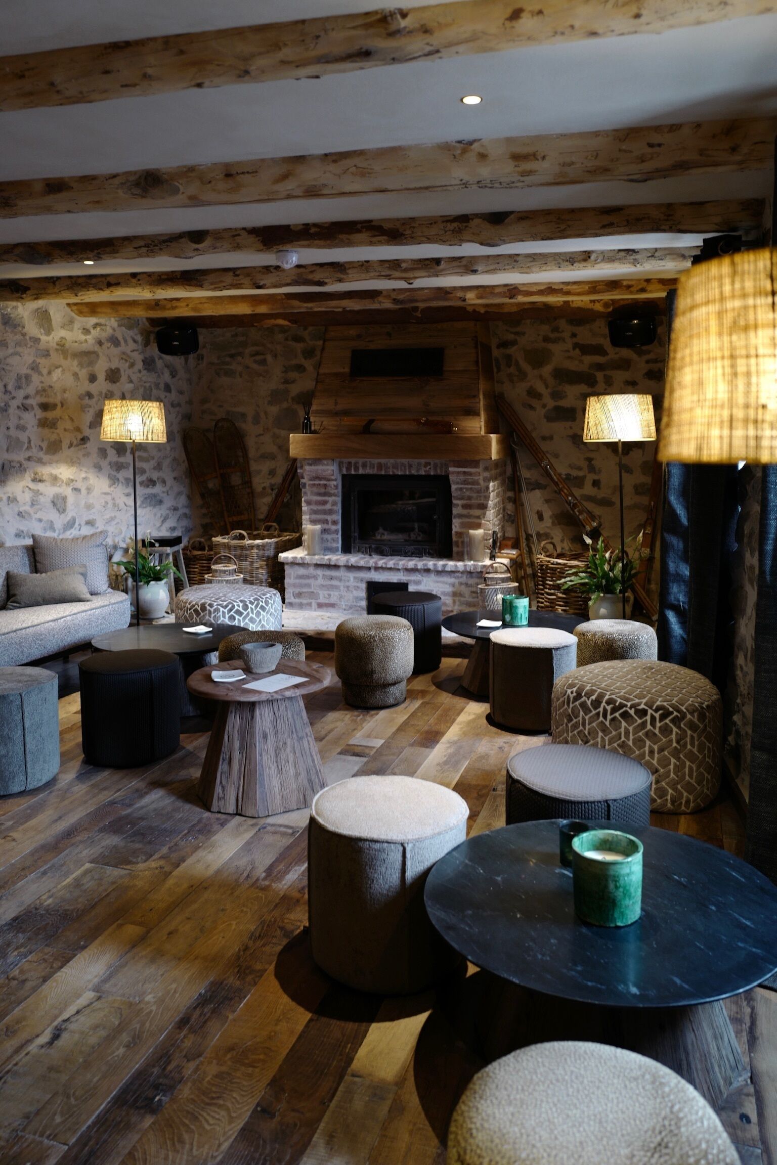 2 bars, bar en bord de piscine