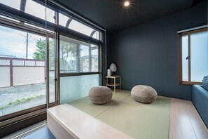 Living area - VIOLET GARDEN (Furano)