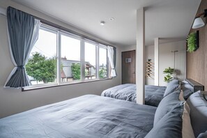 Iron/ironing board, free WiFi