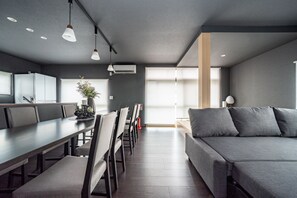 Living area - VIOLET GARDEN (Furano)