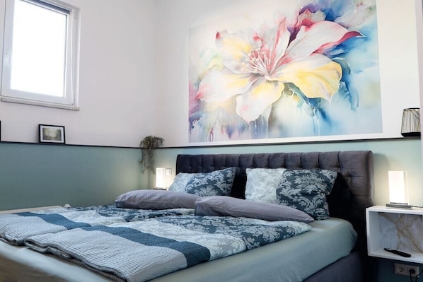 4 chambres, bureau, fer et planche à repasser, accès au Wi-Fi (inclus)