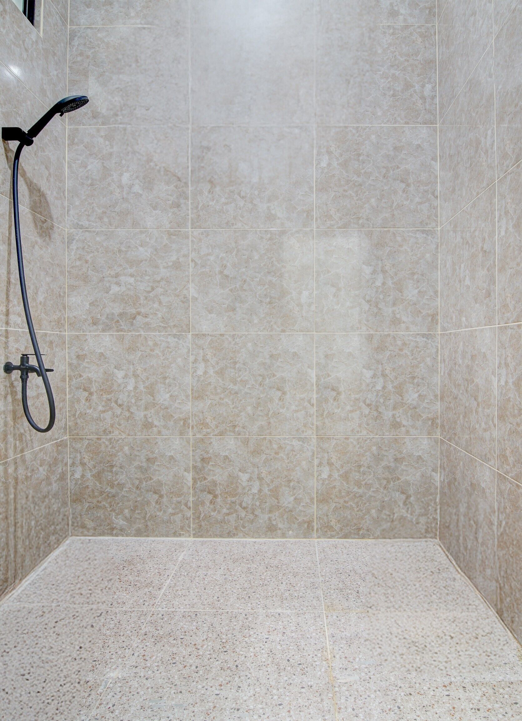 Shower dan handuk