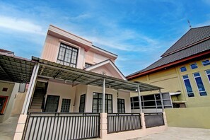 Fachada da propriedade