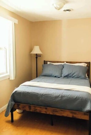 3 chambres, fer et planche à repasser, Wi-Fi, literie fournie